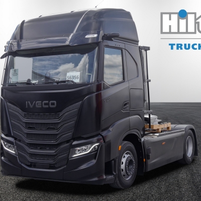 IVECO S-Way Black Edition